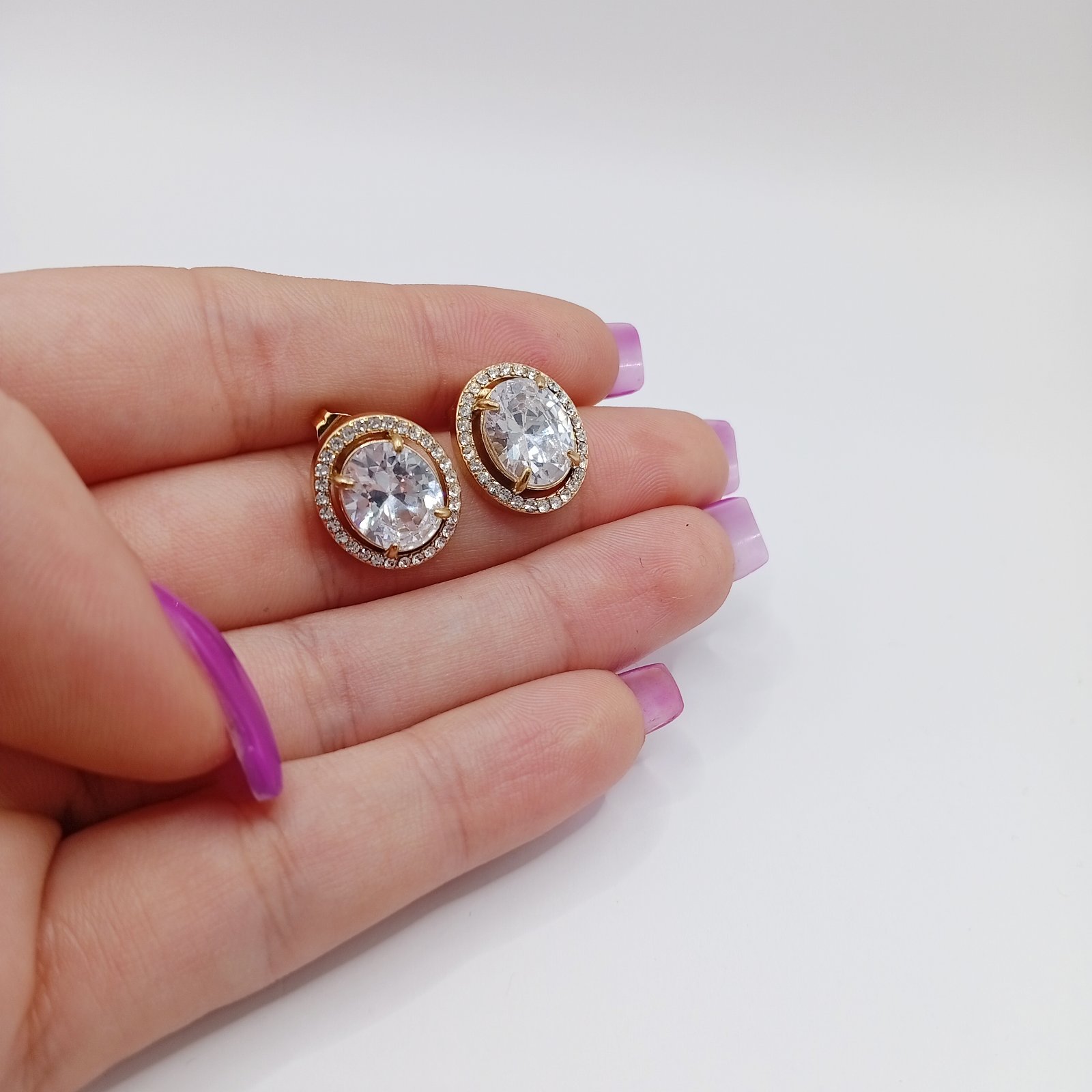 Επιχρυσωμένα καρφωτά σκουλαρίκια από ανοξείδωτο ατσάλι - Image 3 Επιχρυσωμένα καρφωτά σκουλαρίκια από ανοξείδωτο ατσάλι - Image 3