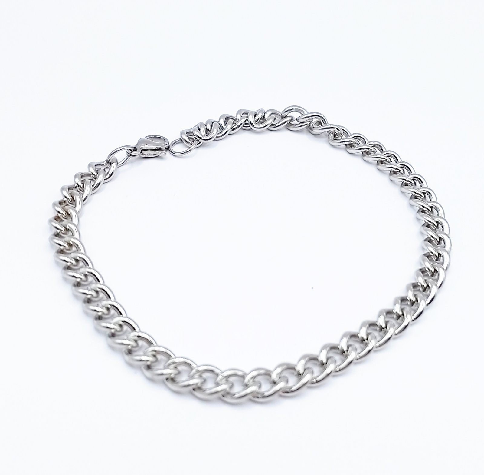 Γυναικείο βραχιόλι από ανοξείδωτο ατσάλι Γυναικείο βραχιόλι από ανοξείδωτο ατσάλι