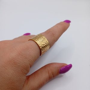 Ατσάλινο δαχτυλίδι Gold Texture – Προσαρμοζόμενο - Εικόνα 1