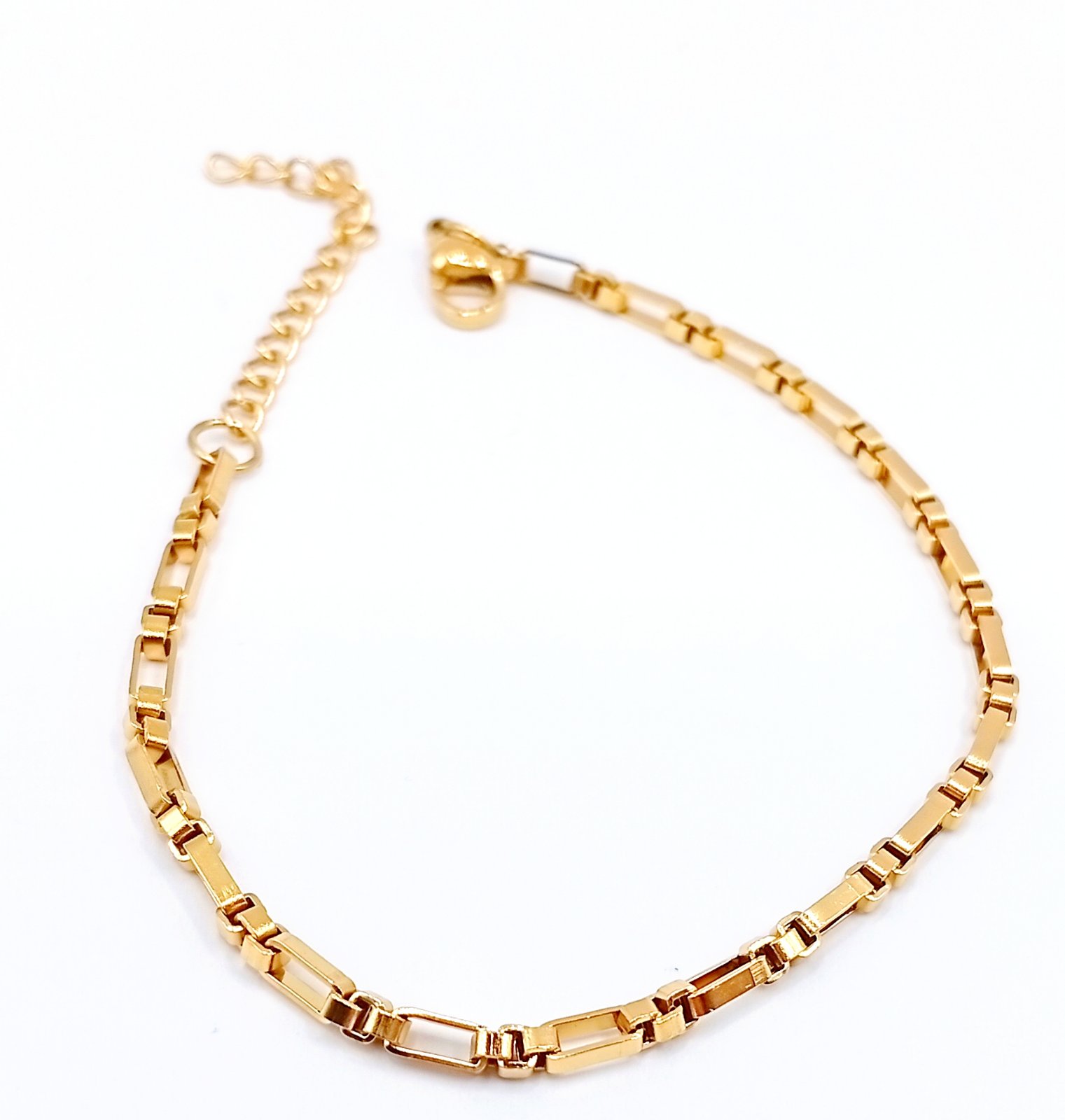 Γυναικείο επιχρυσωμένο βραχιόλι από ανοξείδωτο ατσάλι Γυναικείο επιχρυσωμένο βραχιόλι από ανοξείδωτο ατσάλι