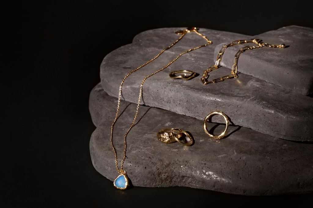 Η ιστορία των κοσμημάτων Η ιστορία των κοσμημάτων