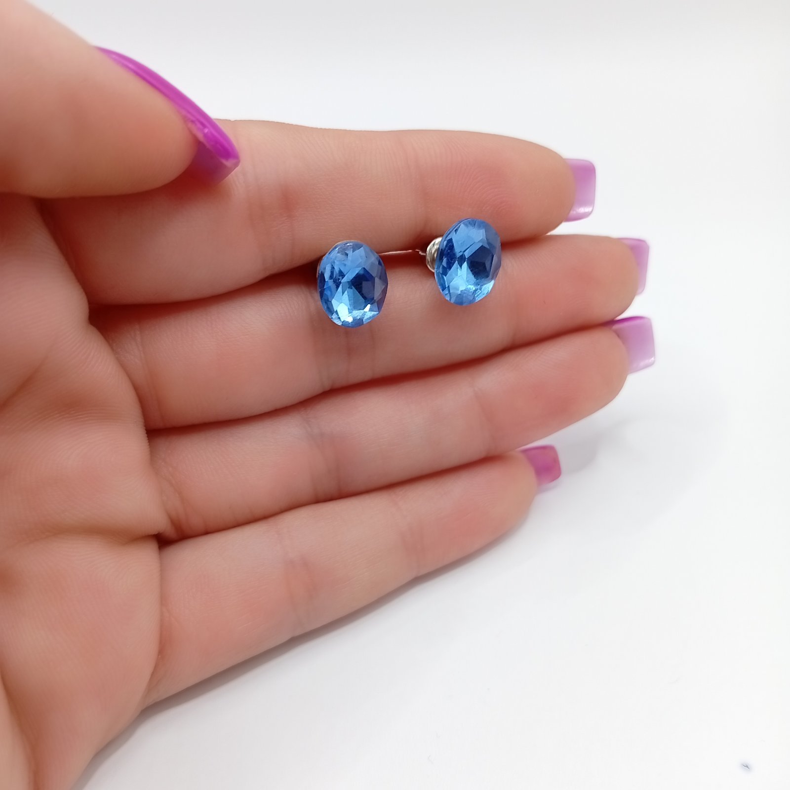 Ατσαλίνα καρφωτά σκουλαρίκια με πέτρα έντονο μπλε - Image 3 Ατσαλίνα καρφωτά σκουλαρίκια με πέτρα έντονο μπλε - Image 3