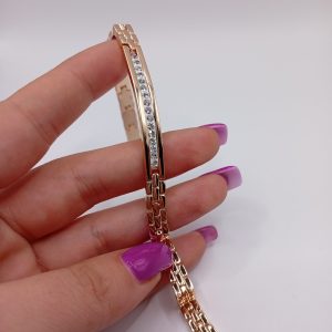 Γυναικείο ατσάλινο βραχιόλι σε ροζ gold χρώμα - Εικόνα 3