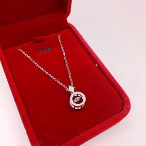 Ασημένιο κολιέ 925 με κυκλικό μοτίφ και λευκές πέτρες - Εικόνα 3