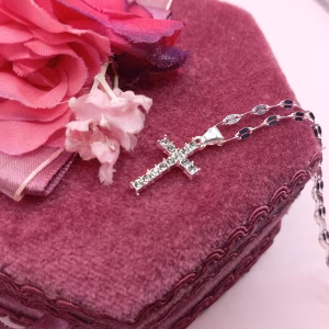 Ασημένιος σταυρός με συνθετικά ζιρκόν (925) - Εικόνα 3 Ασημένιος σταυρός με συνθετικά ζιρκόν (925) - Εικόνα 3