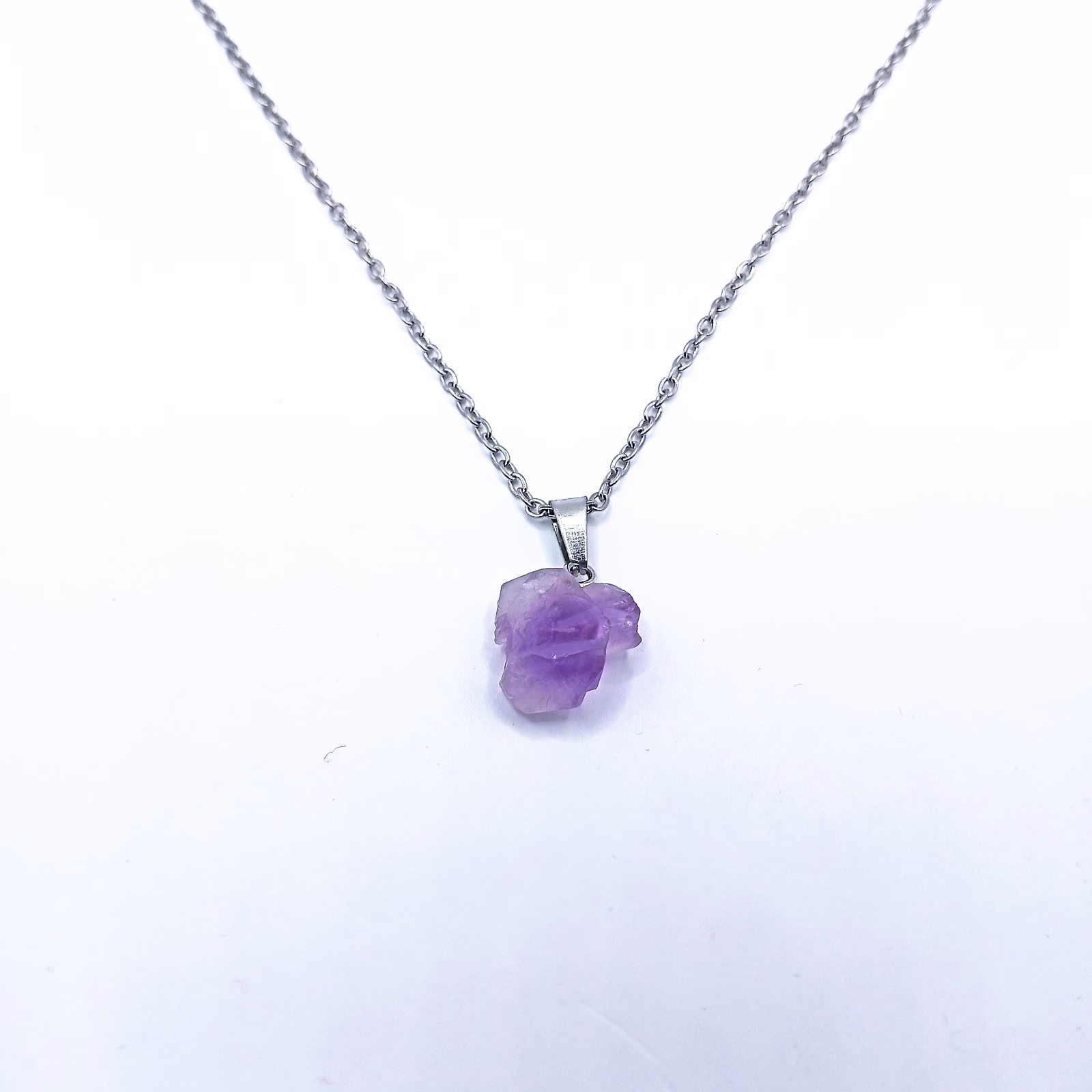 Ατσάλινο κολιέ με μοβ κρύσταλλο Ατσάλινο κολιέ με μοβ κρύσταλλο