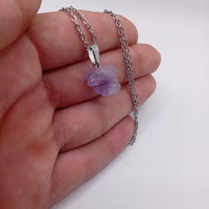 Ατσάλινο κολιέ με μοβ κρύσταλλο - Εικόνα 3 Ατσάλινο κολιέ με μοβ κρύσταλλο - Εικόνα 3