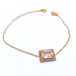 Γυναικείο βραχιόλι ατσάλινο με τετράγωνο ζιρκόν Γυναικείο βραχιόλι ατσάλινο με τετράγωνο ζιρκόν