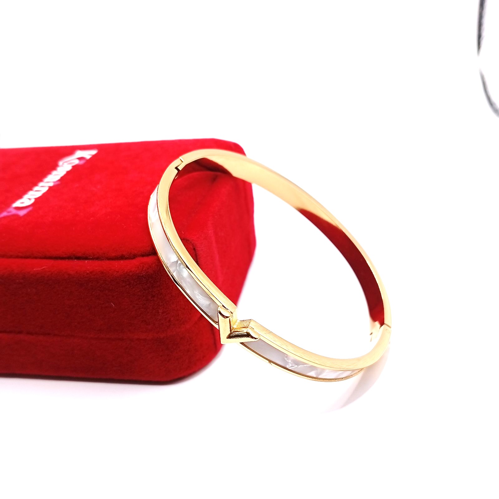 Γυναικείο βραχιόλι cuff ατσάλινο με mother of pearl - Image 3 Γυναικείο βραχιόλι cuff ατσάλινο με mother of pearl - Image 3