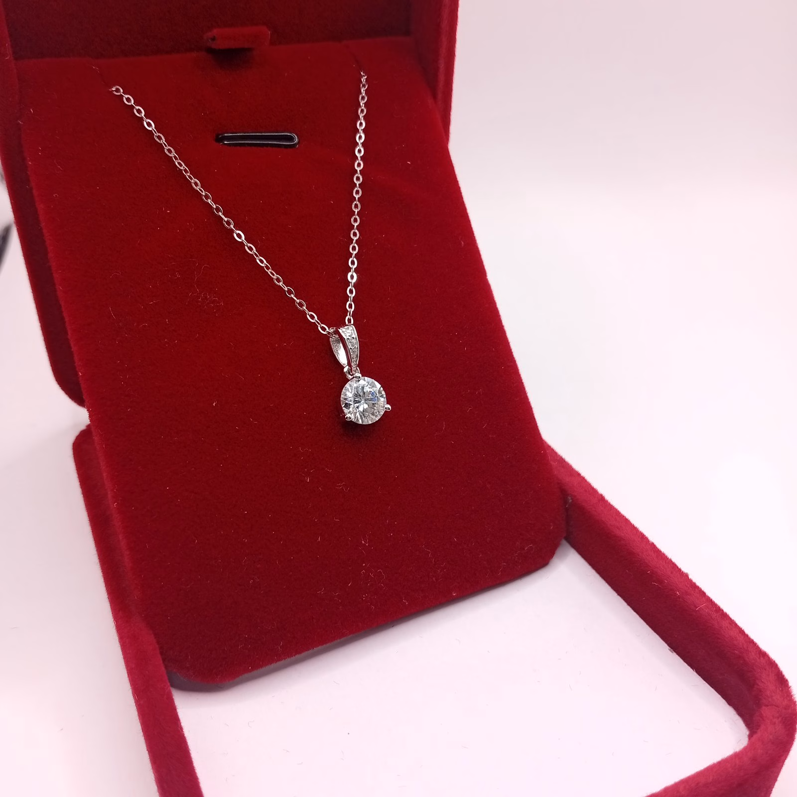 Μονόπτερο κολιέ από ασήμι 925 και Μοϊσανίτη 1ct - Image 4 Μονόπτερο κολιέ από ασήμι 925 και Μοϊσανίτη 1ct - Image 4