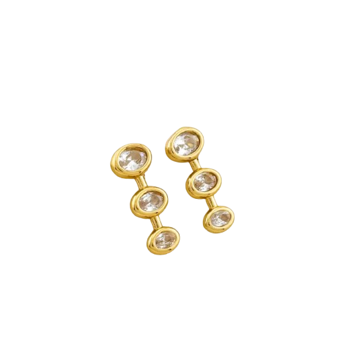 Χρυσά κρεμαστά σκουλαρίκια με τριπλές διάφανες πέτρες Χρυσά κρεμαστά σκουλαρίκια με τριπλές διάφανες πέτρες